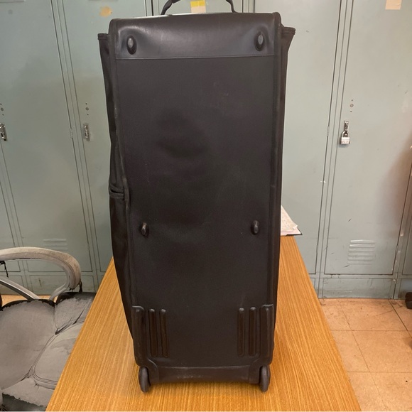 TUMI Black Rolling Duffle Bag LGE EUC - Picture 7 of 10